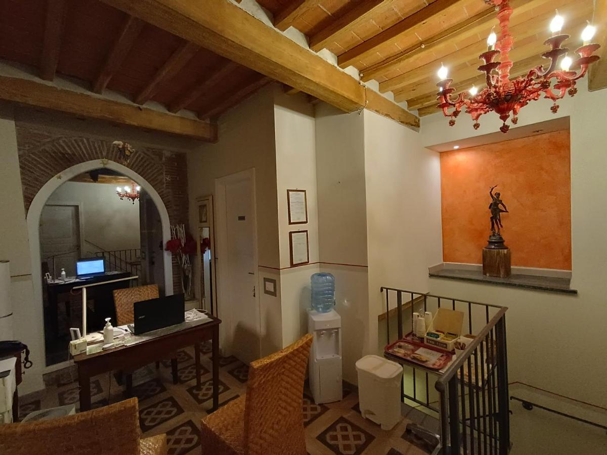 Bed & Breakfast Le Rondini Di San Donato Lucca